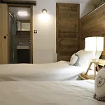 Heyday Hotel *